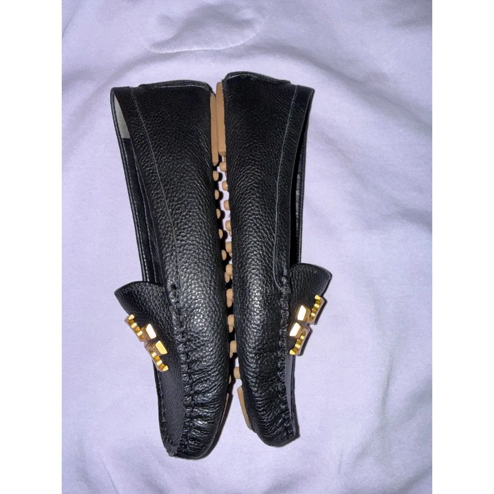 Tory Burch Everly Driver Black Tumbled Leather Loafers Gold Logo 85159 Size 7.5